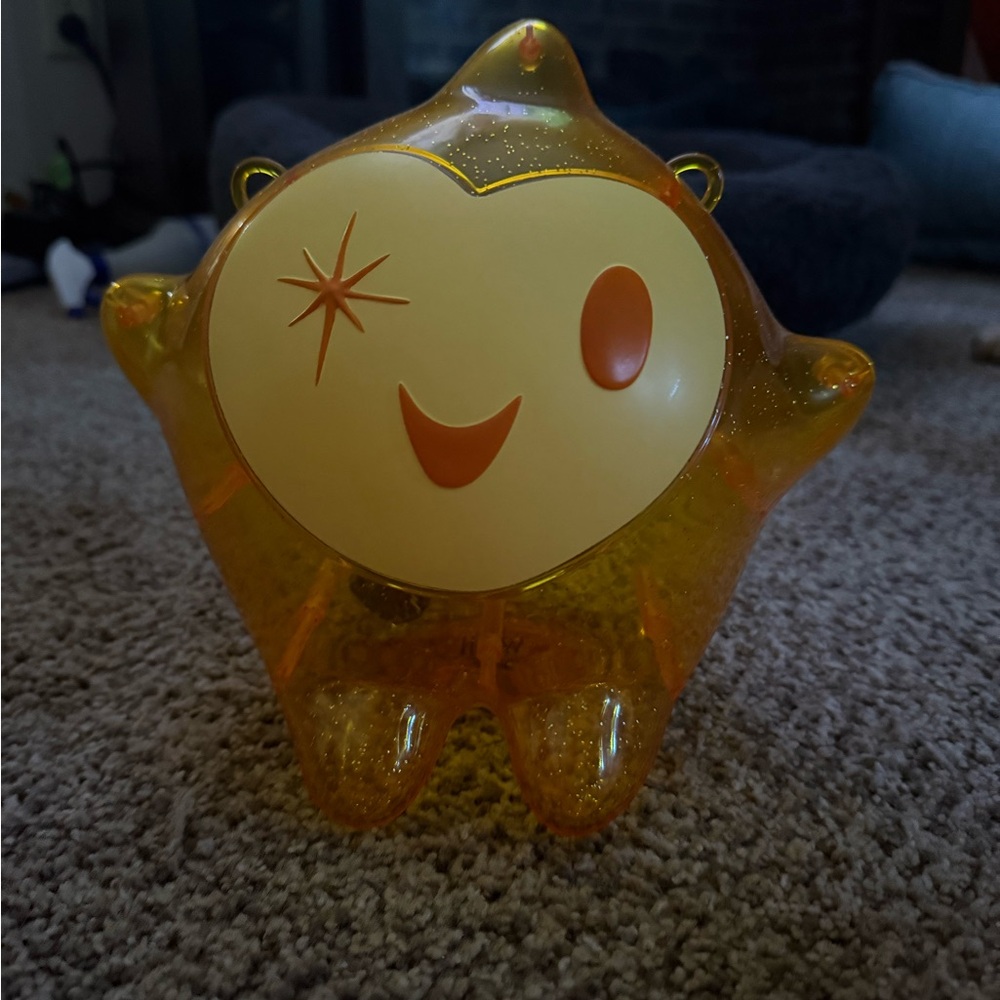 Star popcorn bucket from Wish